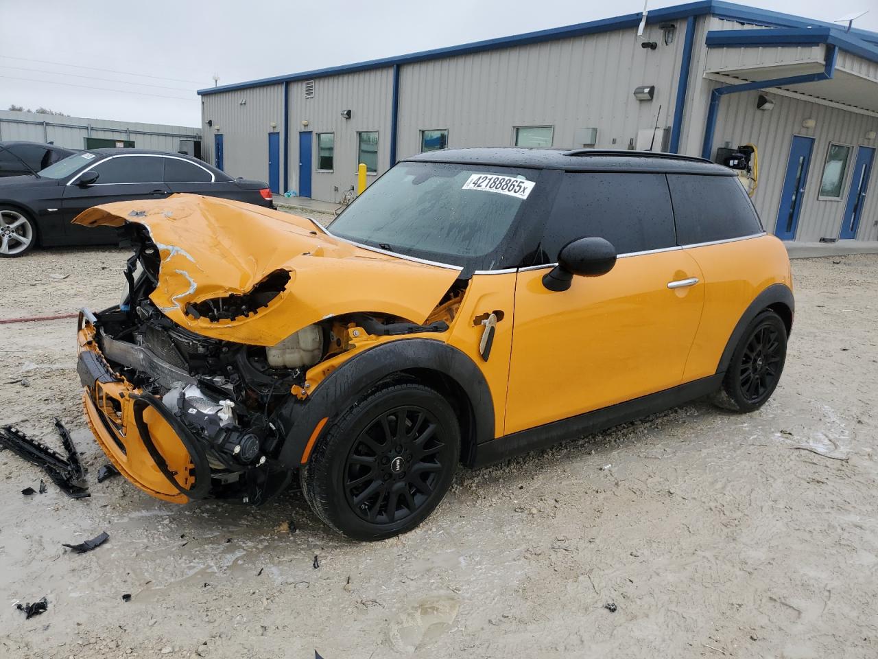 2015 MINI Cooper - Image 1