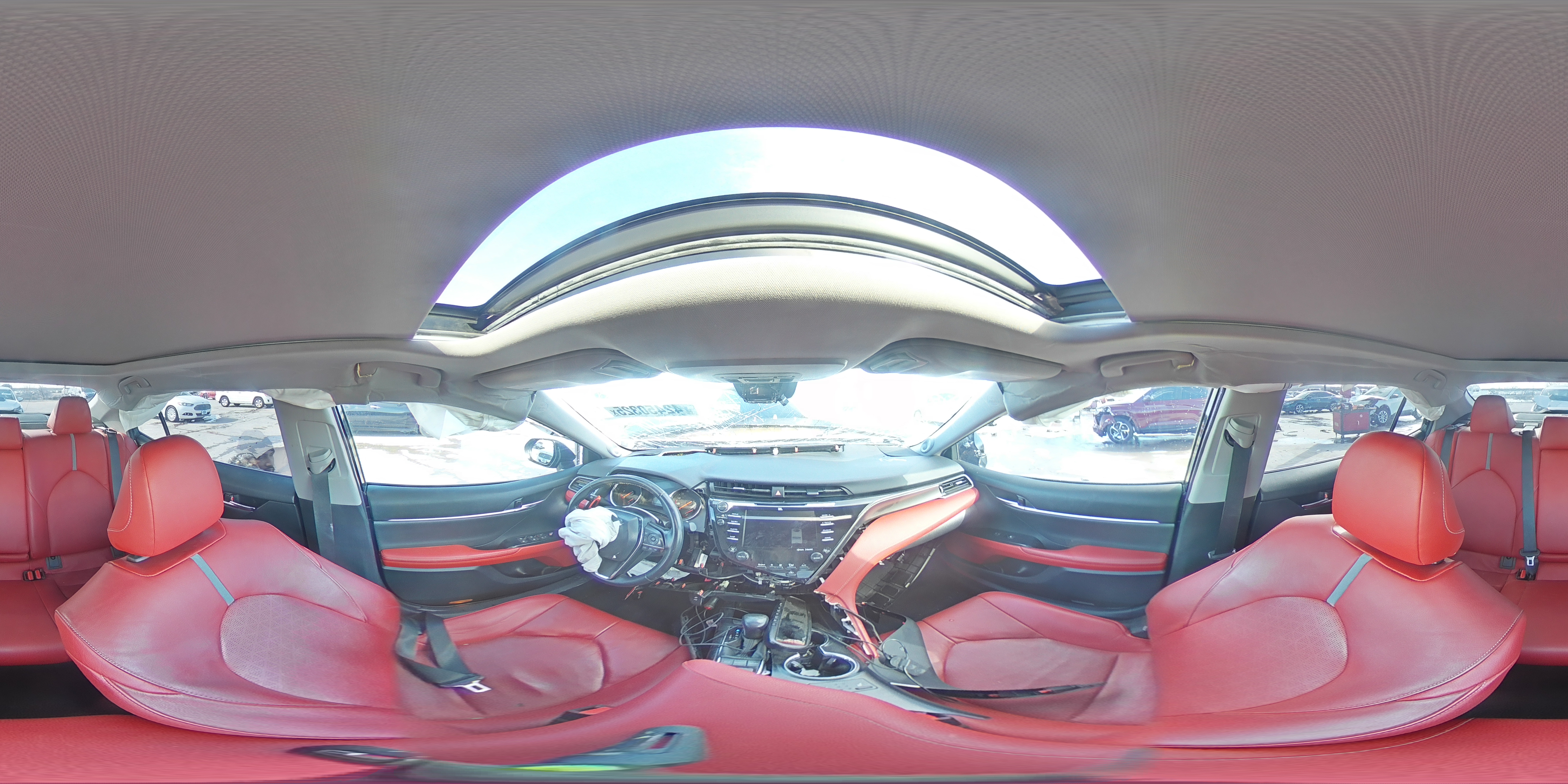 2019 Toyota Camry - Image 15