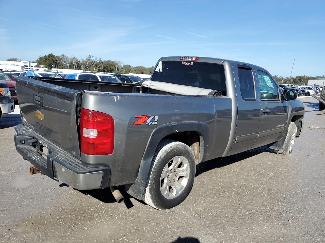 2013 Chevrolet Silverado - Image 3