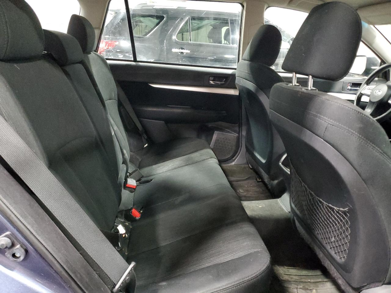 2013 Subaru Outback - Image 11