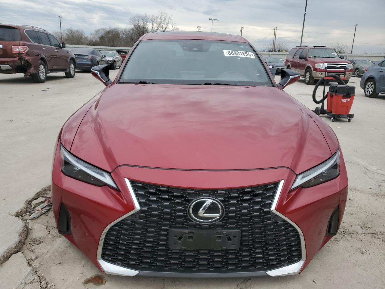 2021 Lexus IS - Image 5