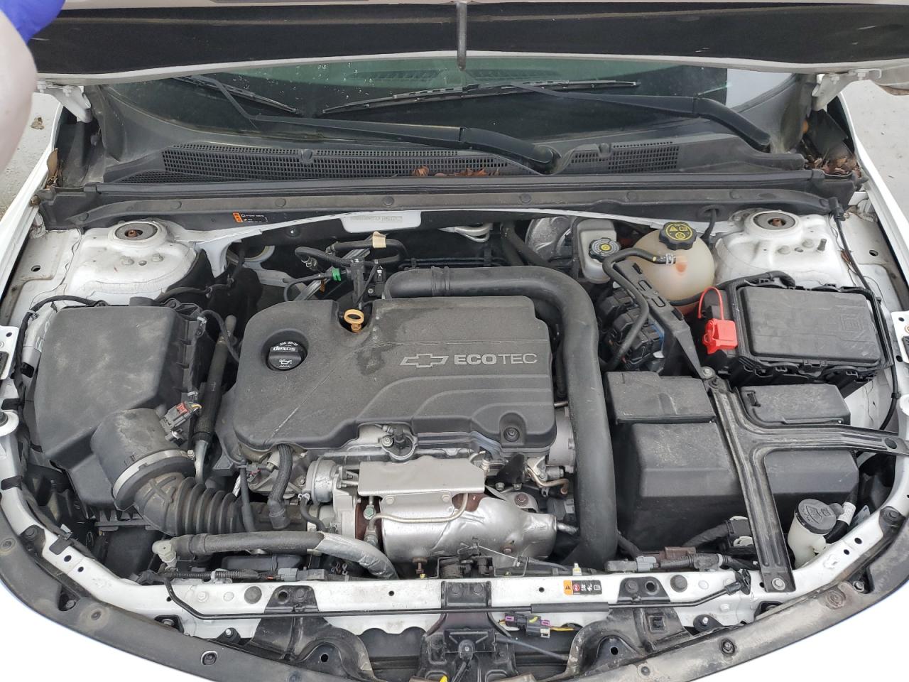 2018 Chevrolet Malibu - Image 11