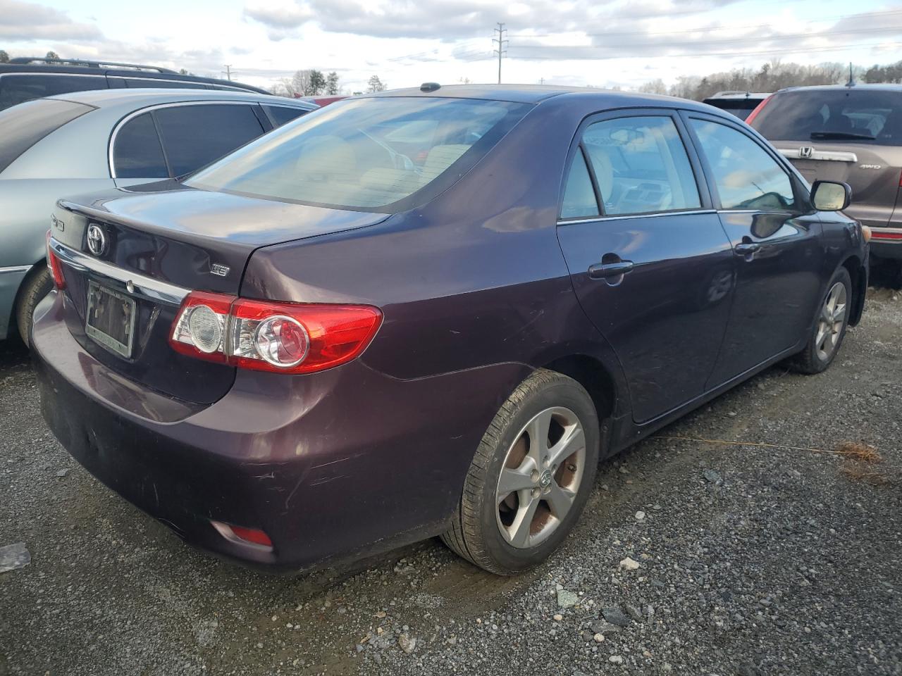 VIN 2T1BU4EE4DC087082 2013 TOYOTA COROLLA no.3