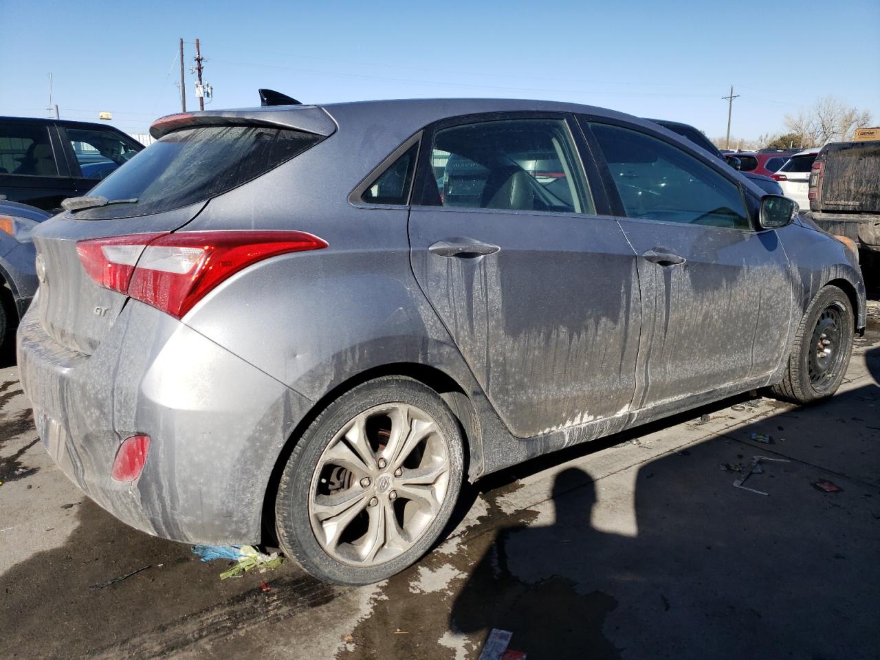 2013 Hyundai Elantra - Image 3