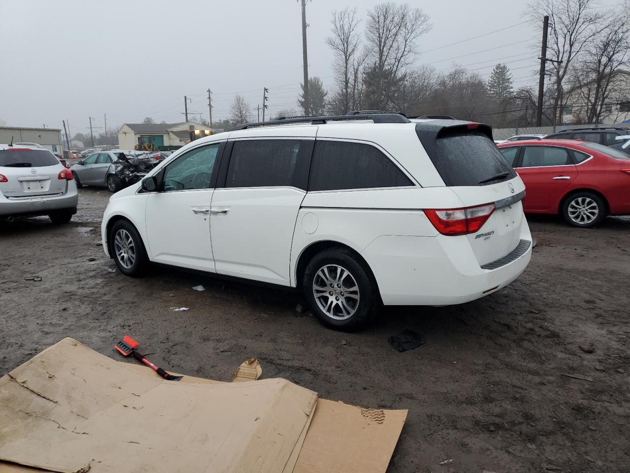2012 Honda Odyssey - Image 2