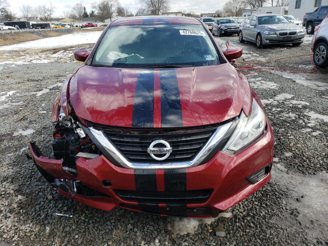2017 Nissan Altima - Image 5