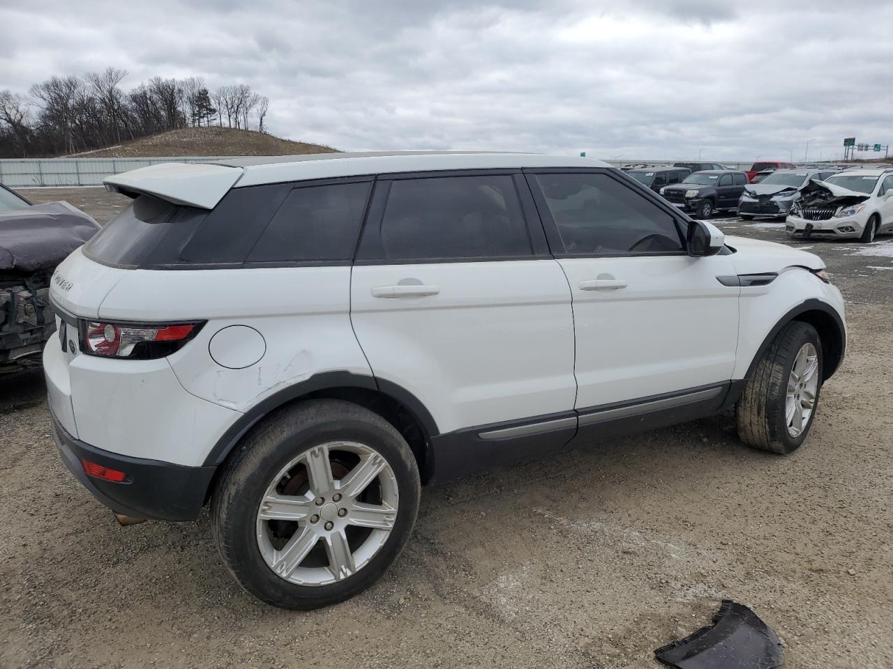 2015 Land Rover Range Rover - Image 3