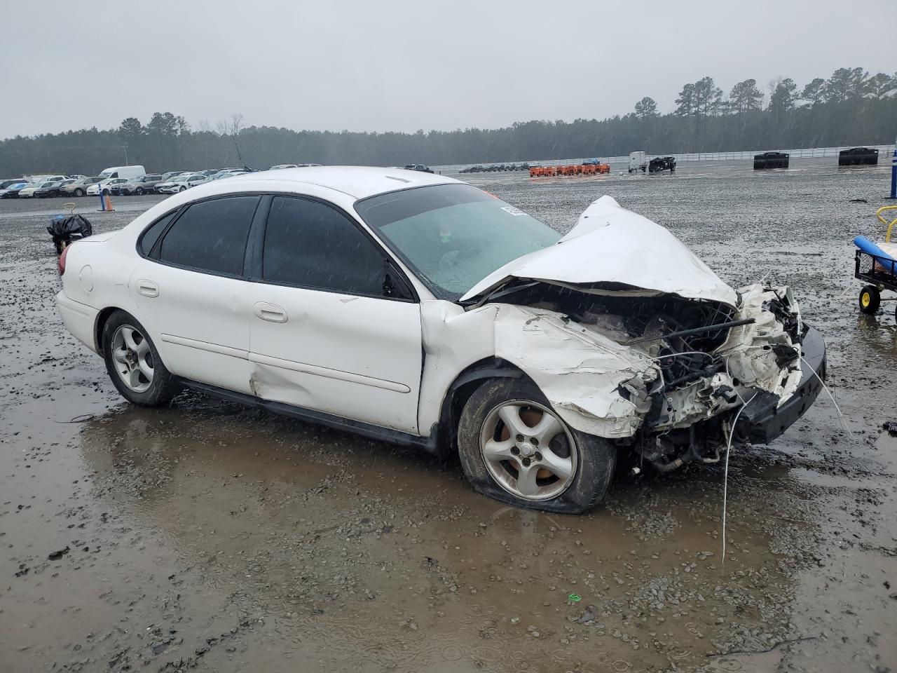 2005 Ford Taurus - Image 4