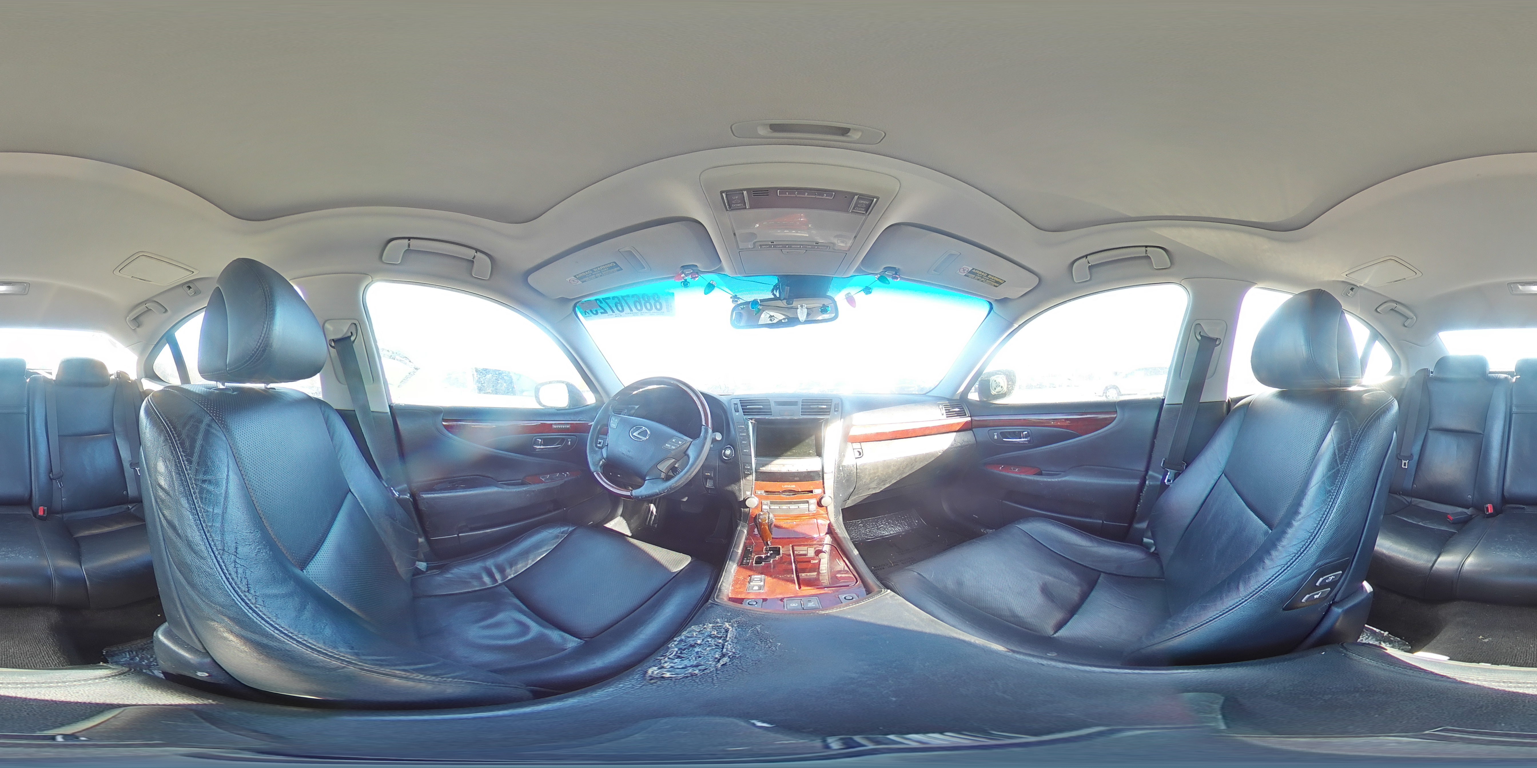 2007 Lexus LS - Image 12
