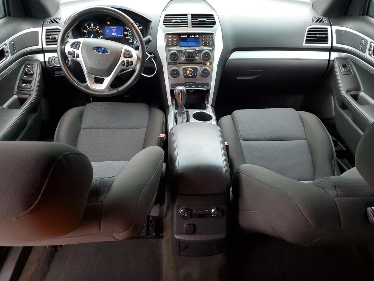 2013 Ford Explorer - Image 8