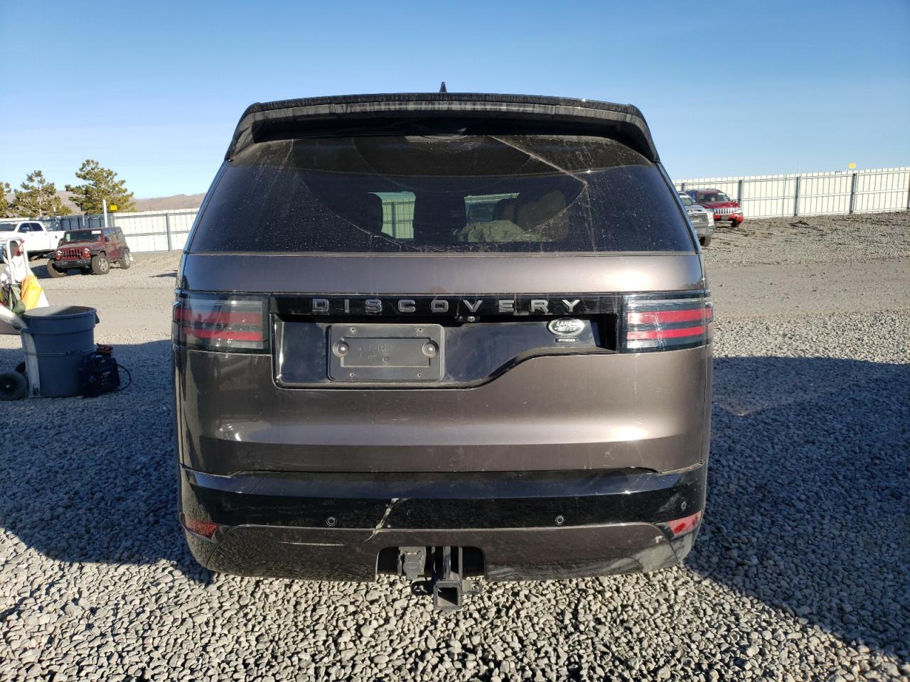 2023 Land Rover Discovery - Image 6