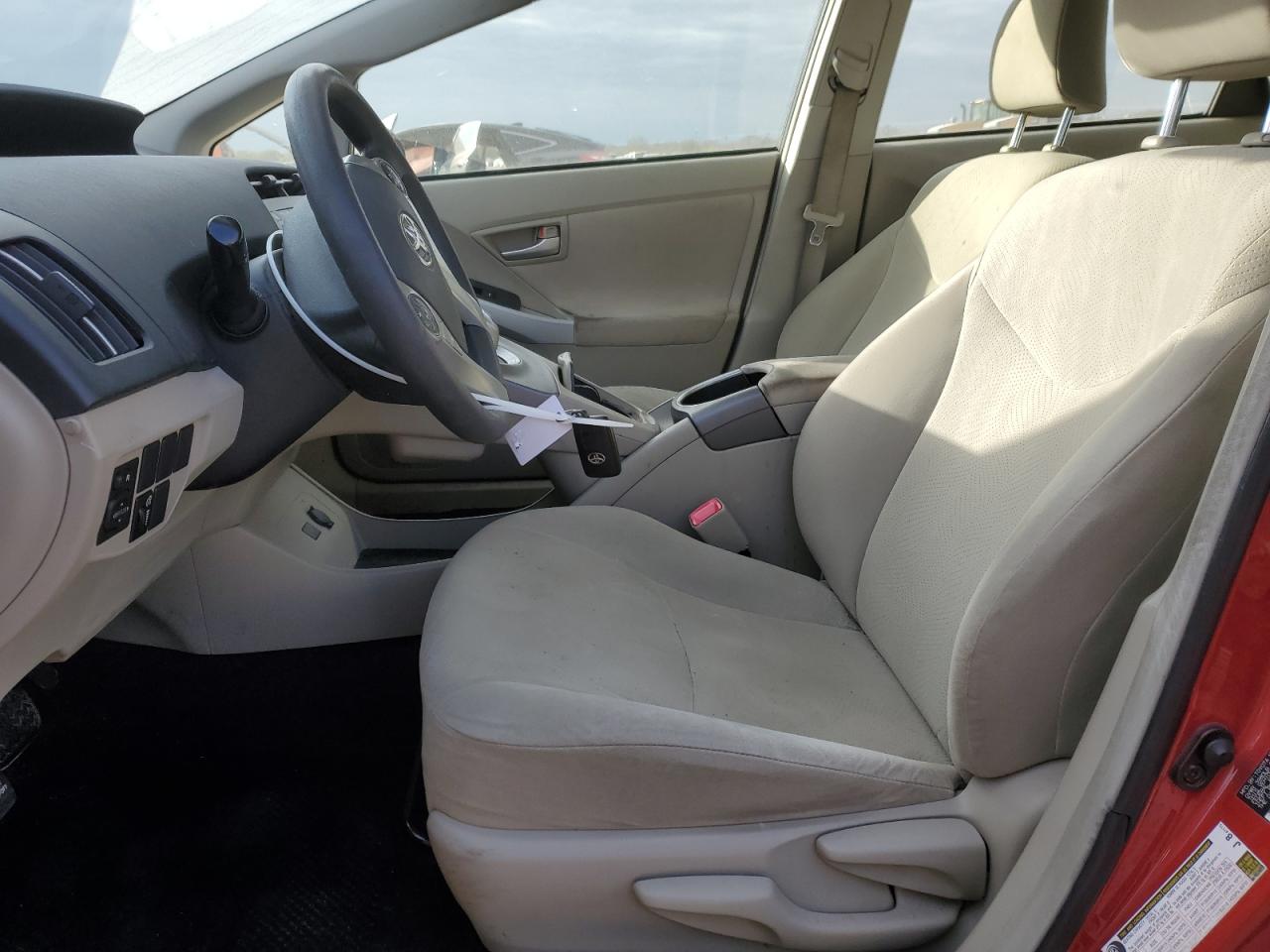 2013 Toyota Prius - Image 7