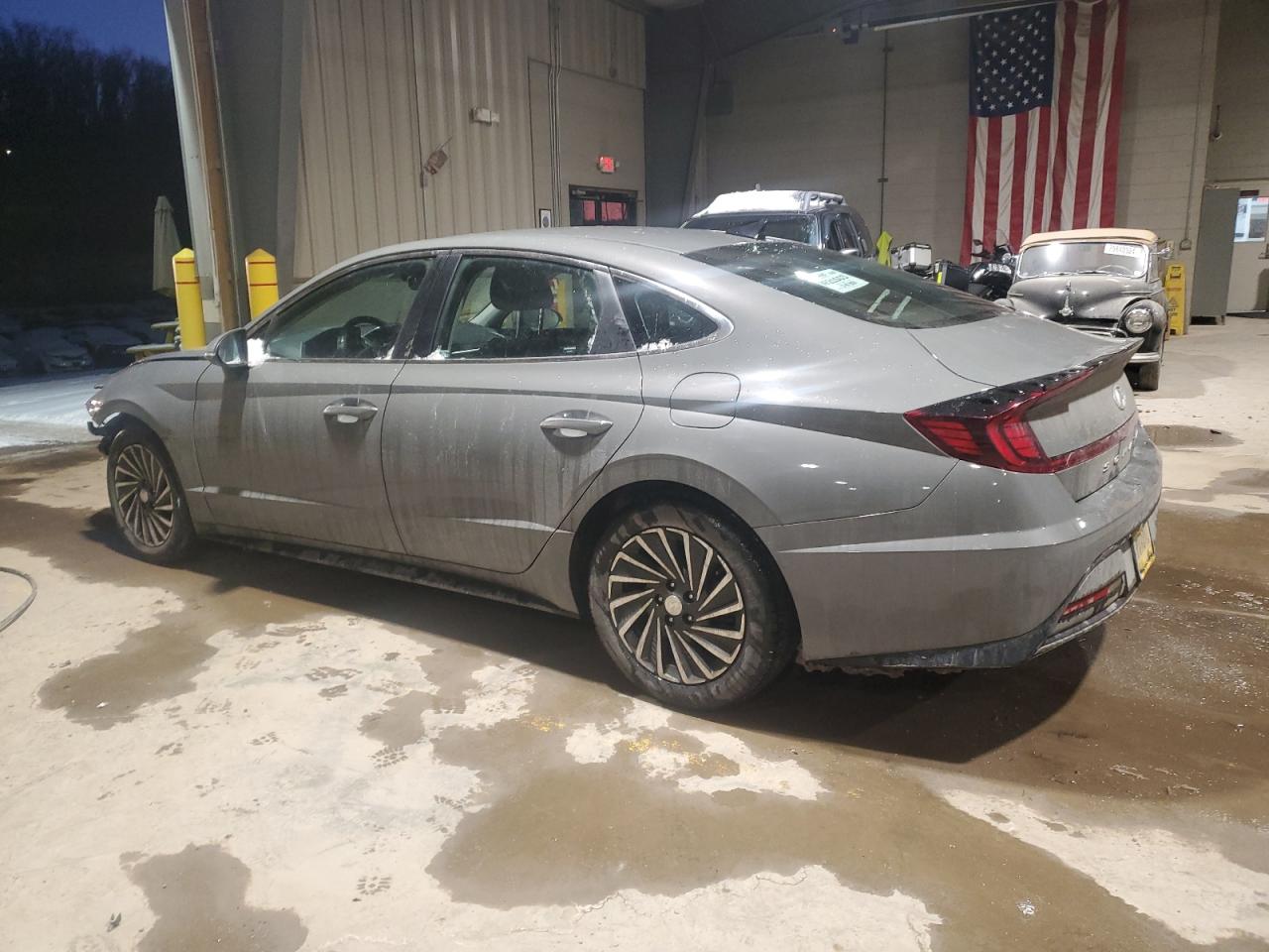 2021 Hyundai Sonata - Image 2