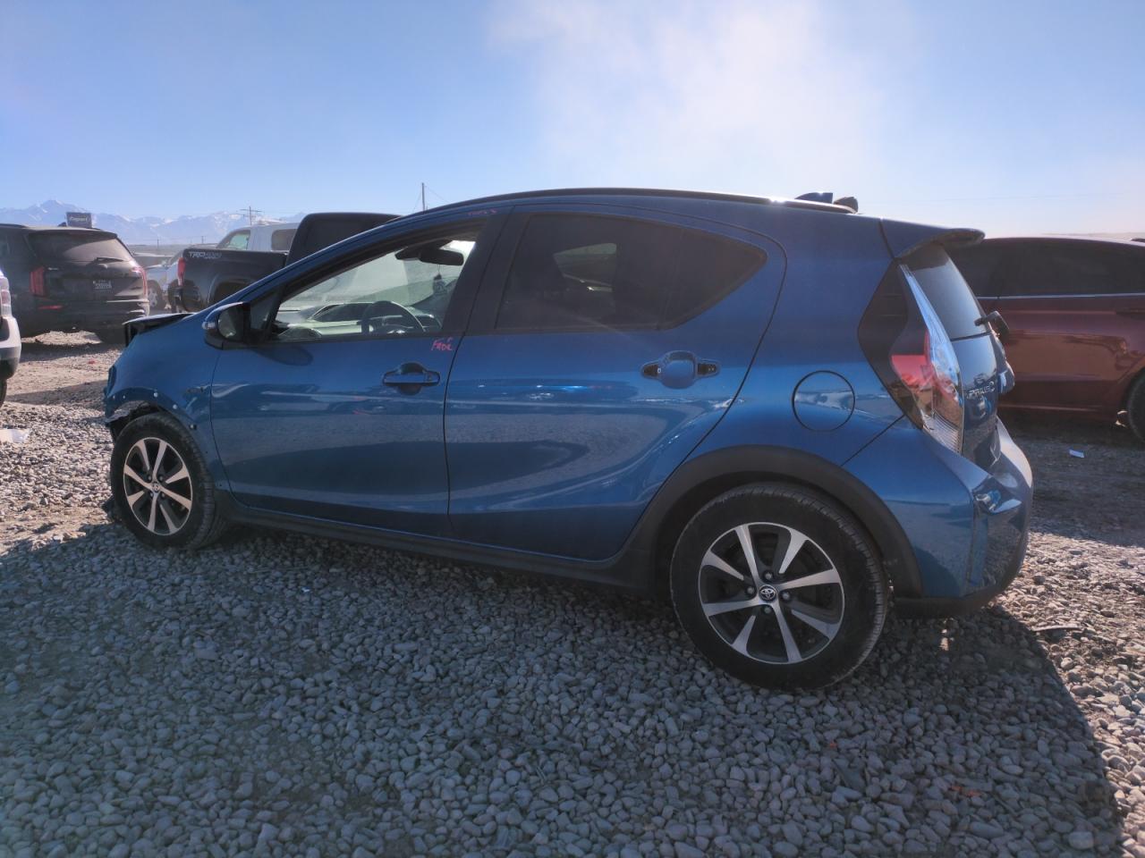 2018 Toyota Prius - Image 2
