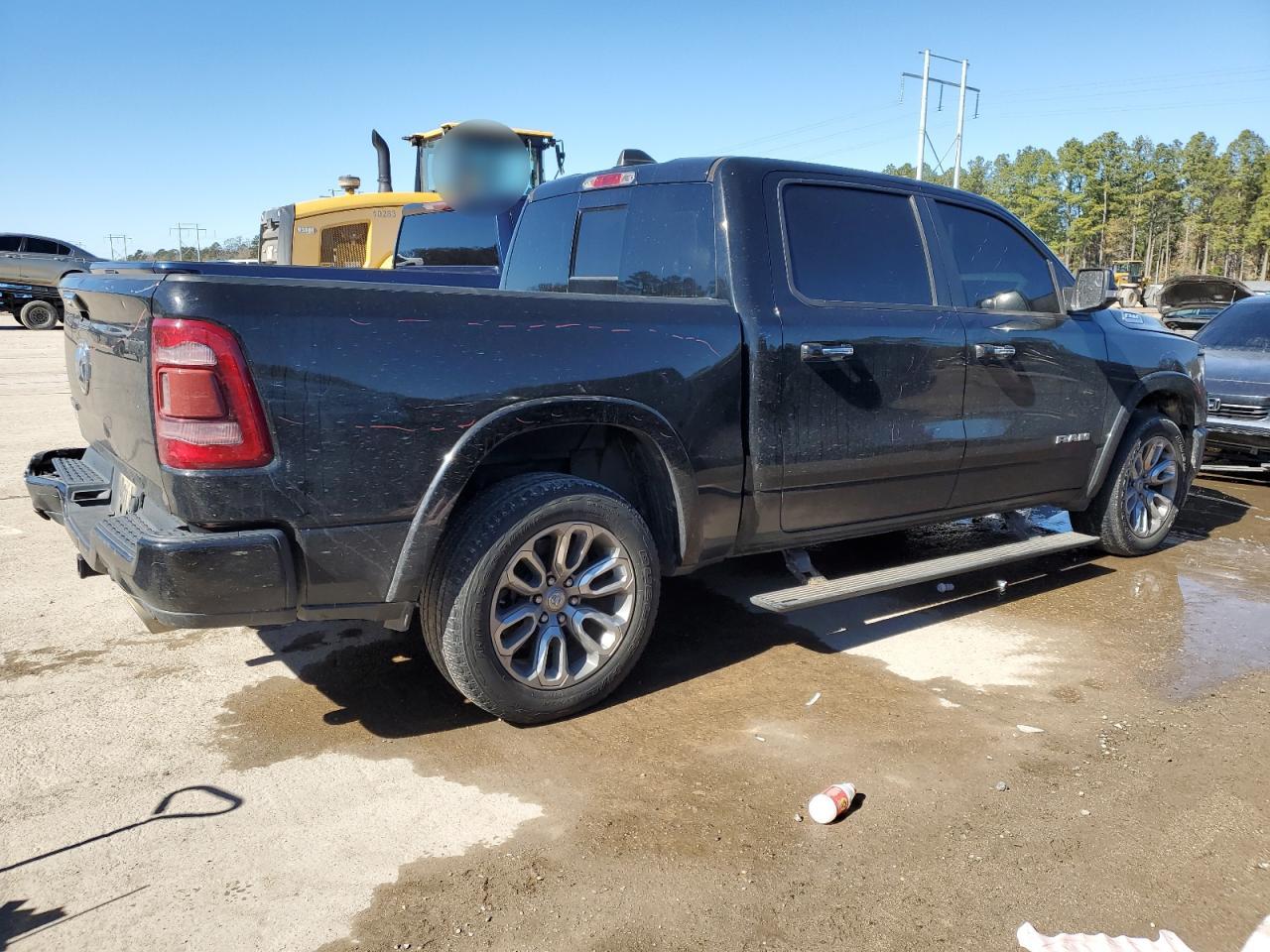 2021 RAM 1500 - Image 3