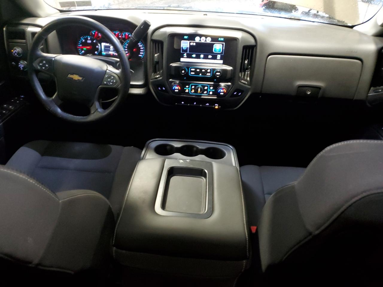 2015 Chevrolet Silverado - Image 8