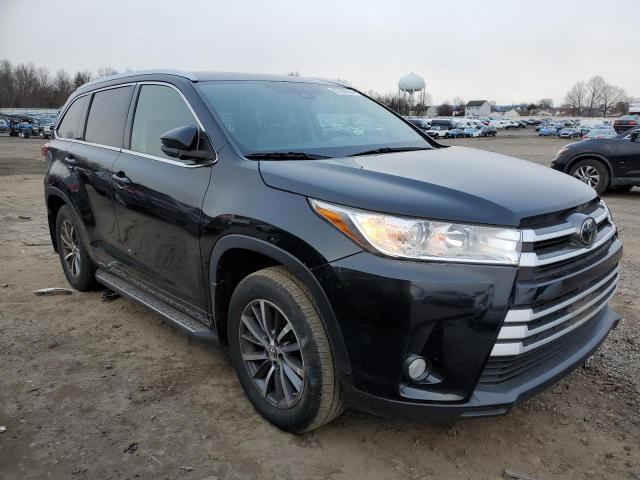  TOYOTA HIGHLANDER 2017 Black