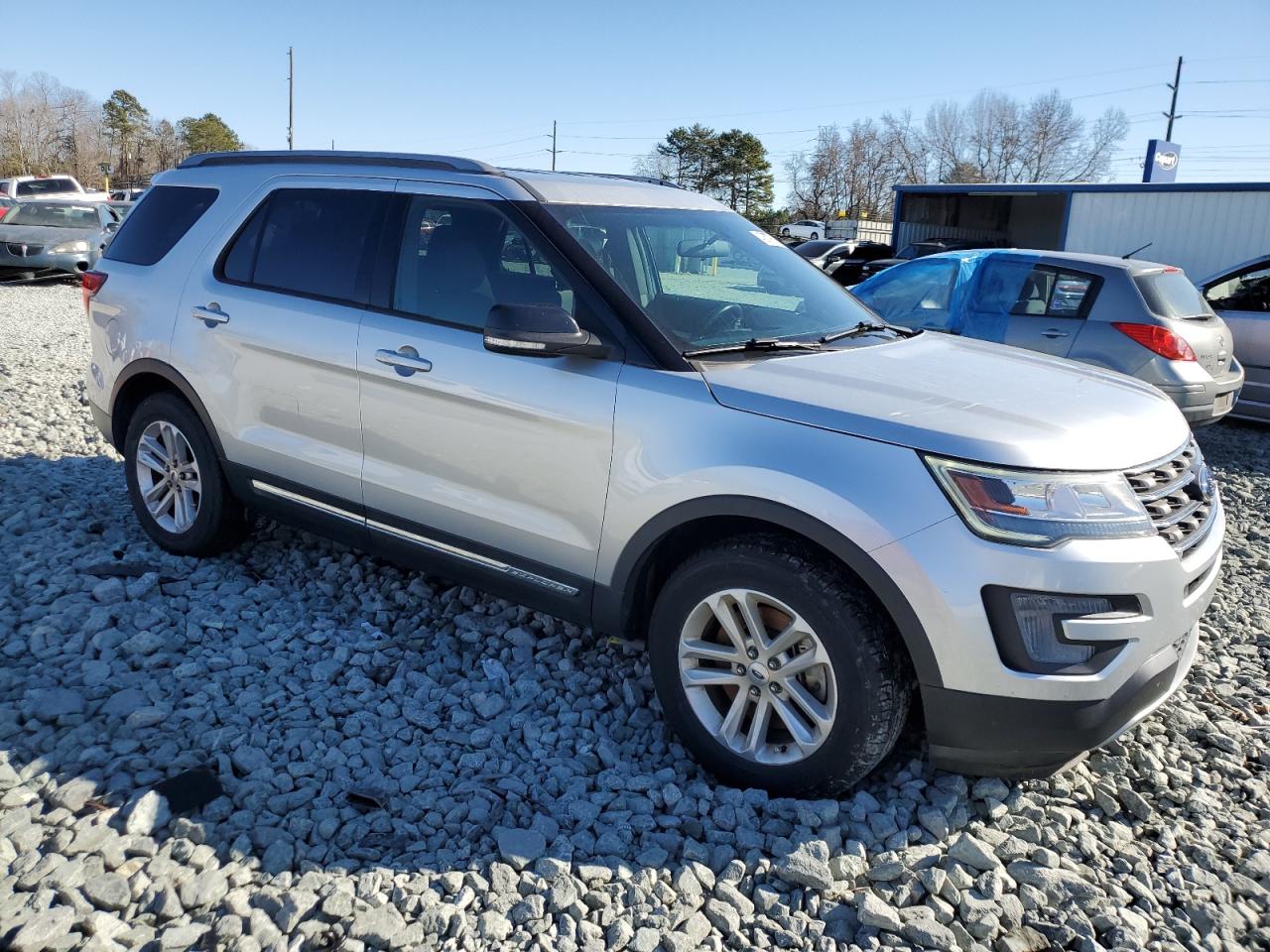 2017 Ford Explorer - Image 4