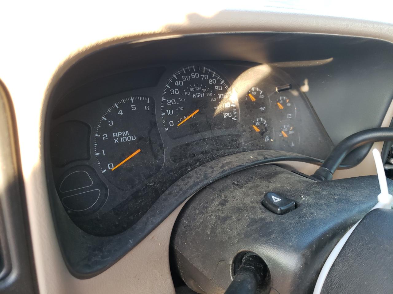 2003 Chevrolet Tahoe - Image 9
