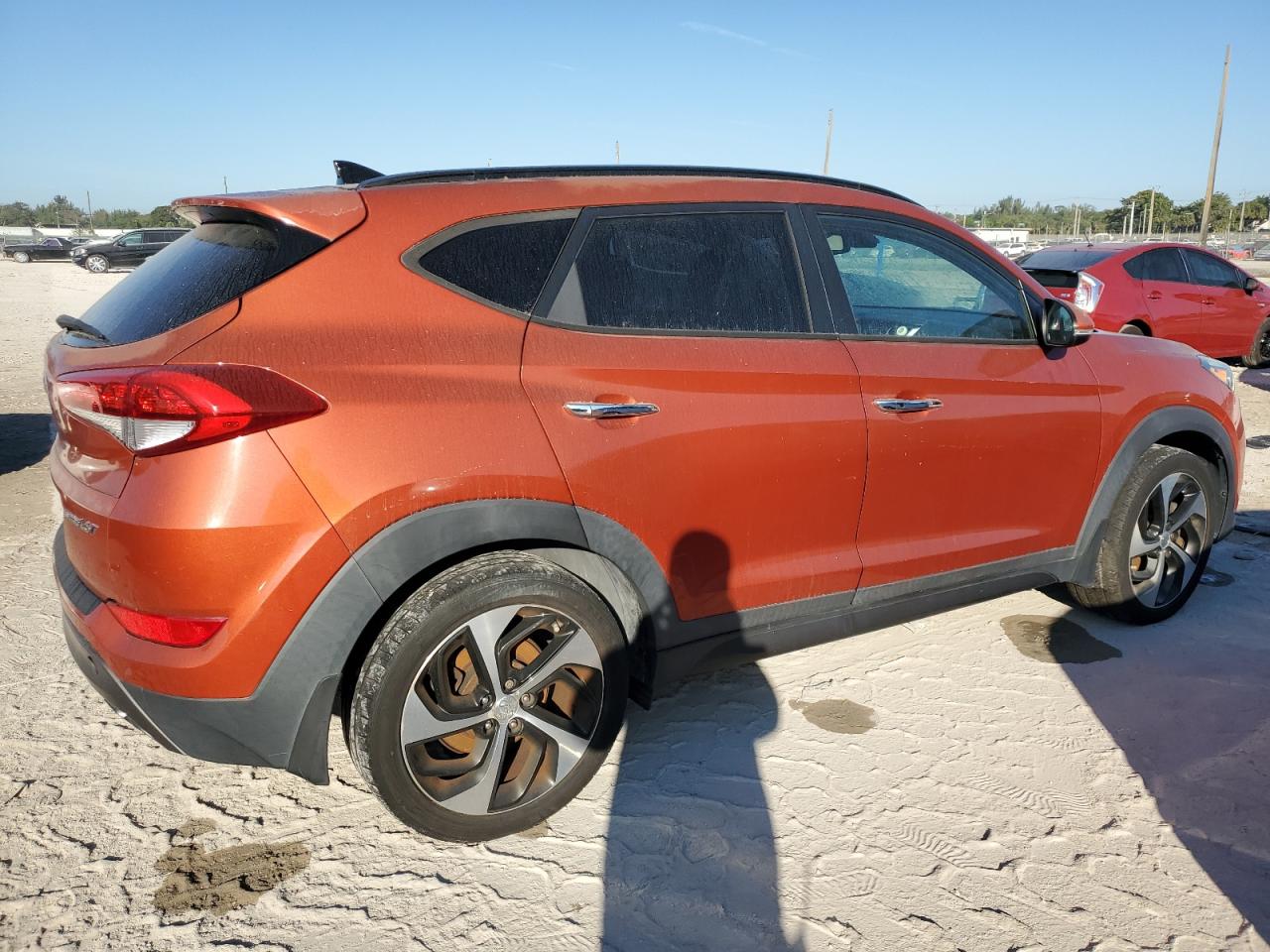 2016 Hyundai Tucson - Image 3