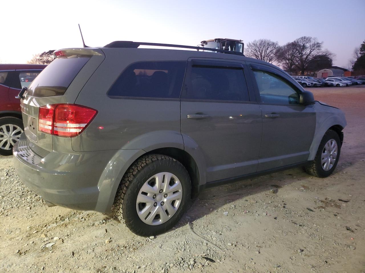 2020 Dodge Journey - Image 3
