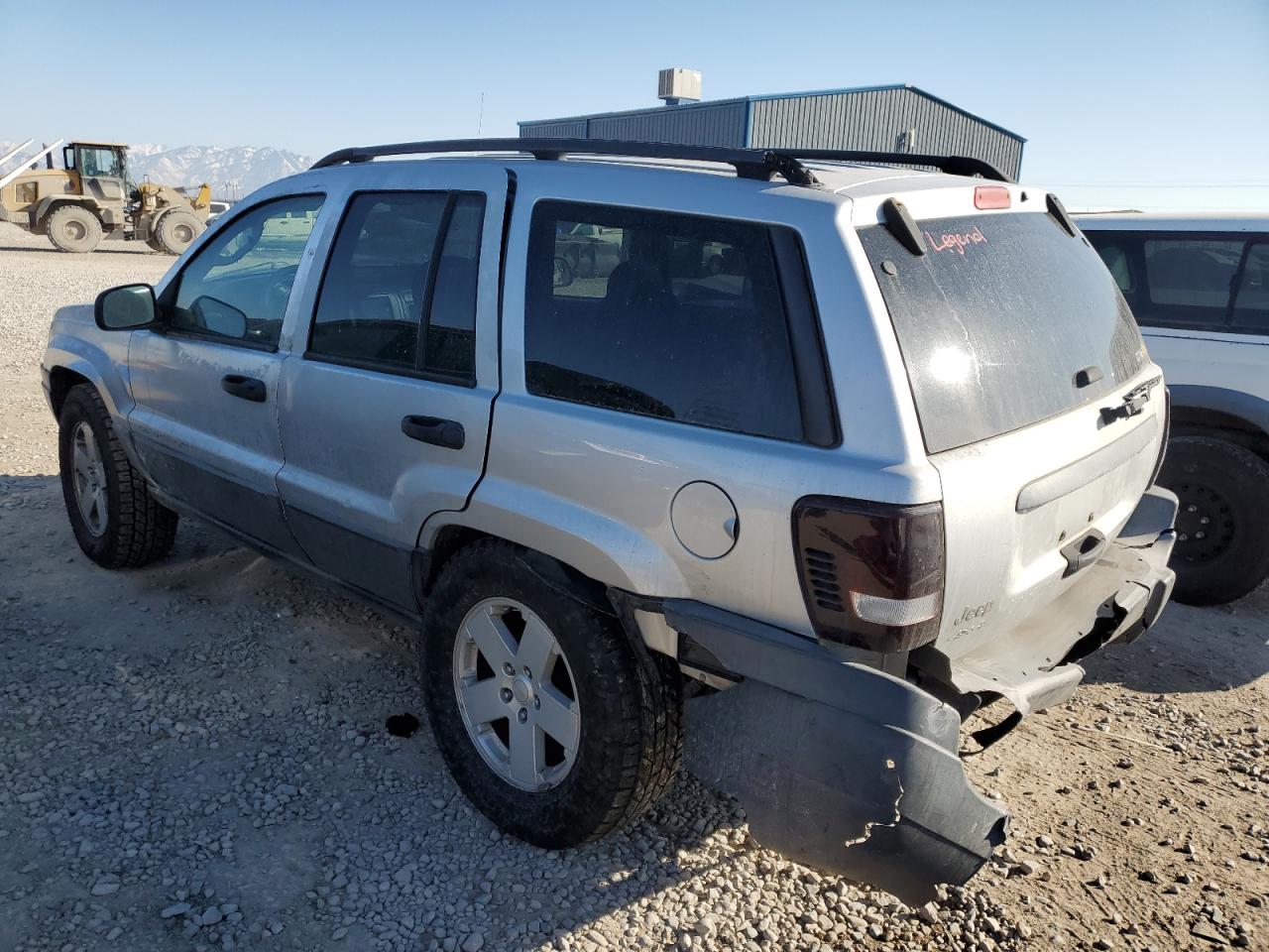 2004 Jeep Grand Cherokee - Image 2