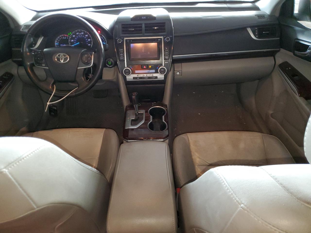 2012 Toyota Camry - Image 8