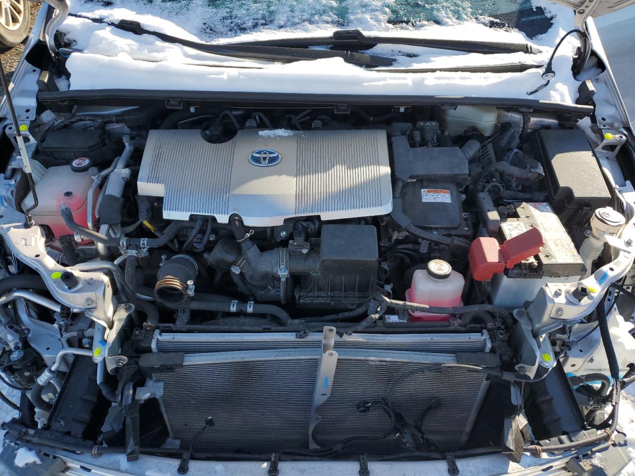 2018 Toyota Prius - Image 12