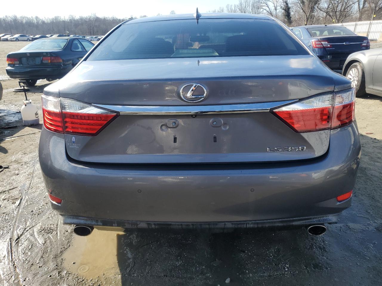 2015 Lexus ES - Image 6