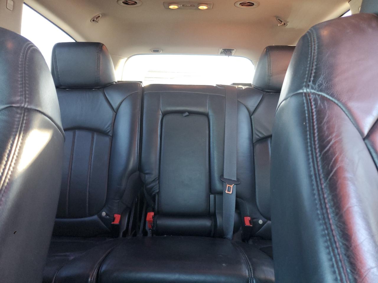 2009 Buick Enclave - Image 10