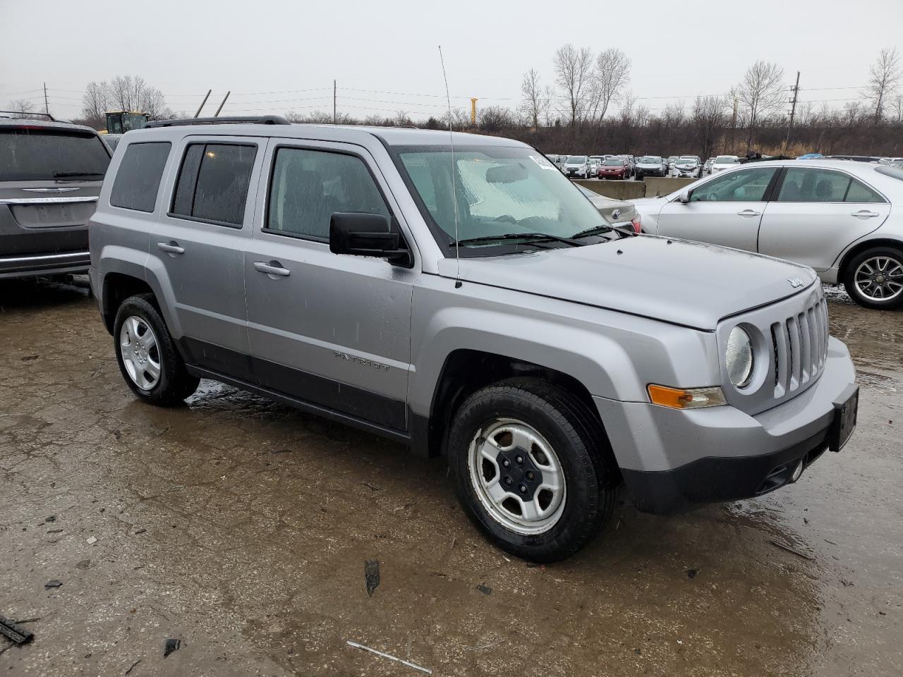 2016 Jeep Liberty (Patriot) - Image 4