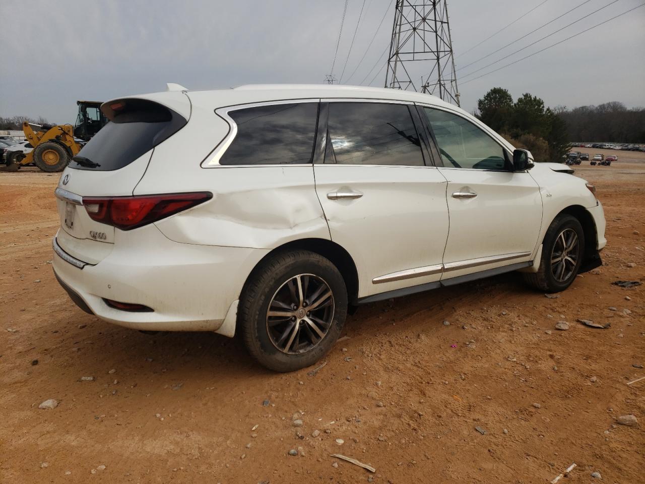 2019 Infiniti QX60 - Image 3