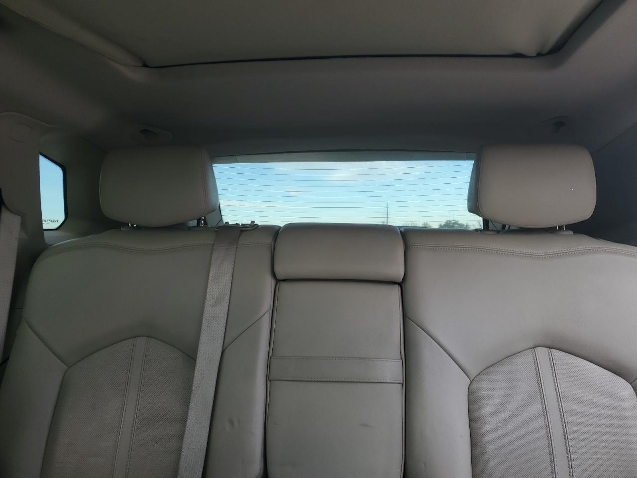 2012 Cadillac SRX - Image 10