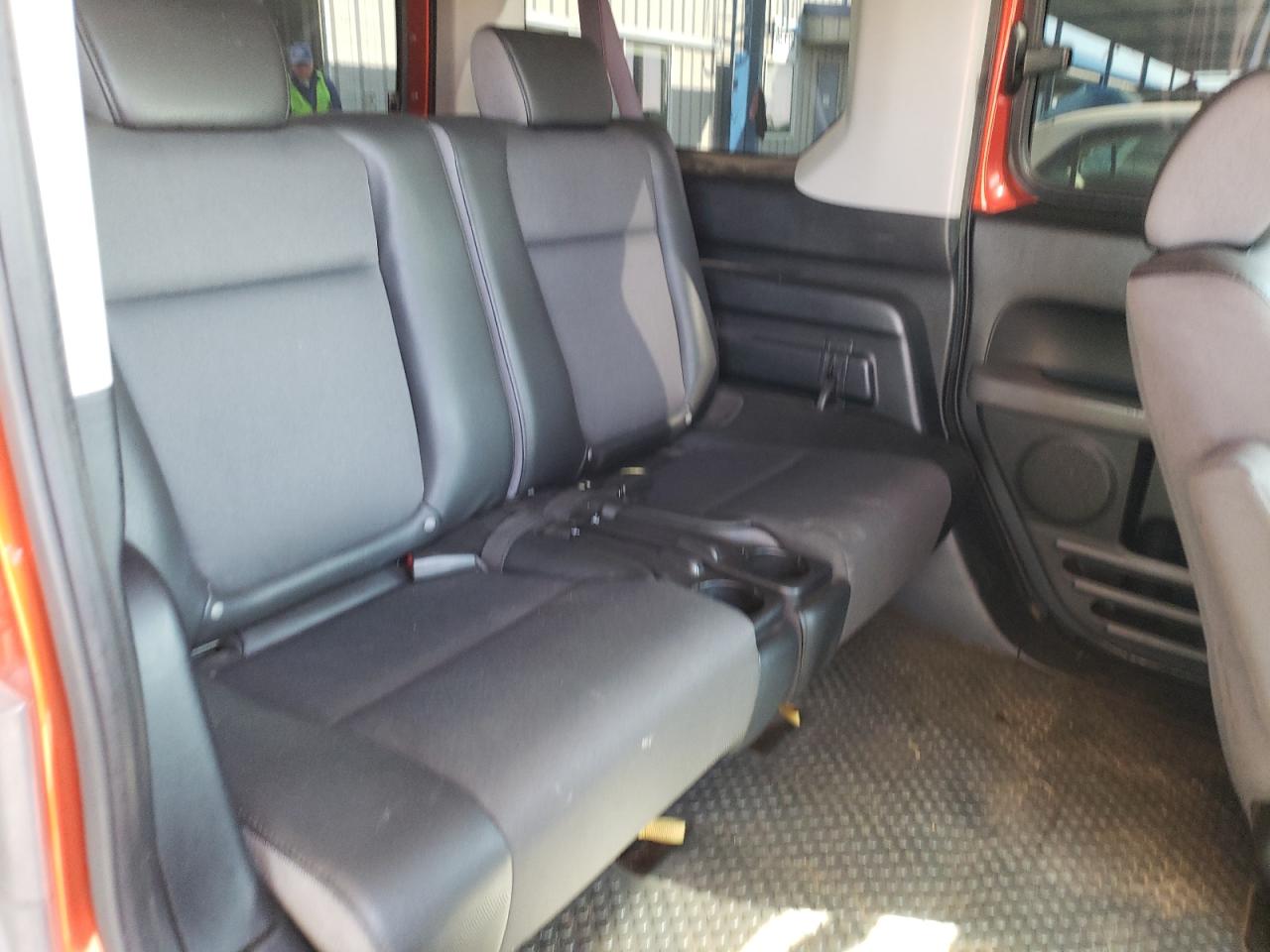 2003 Honda Element - Image 11