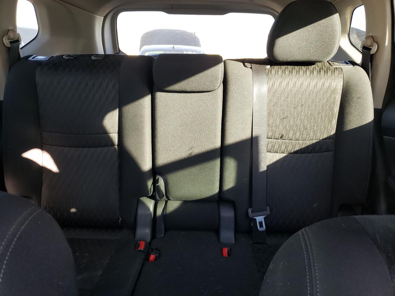2017 Nissan Rogue - Image 10