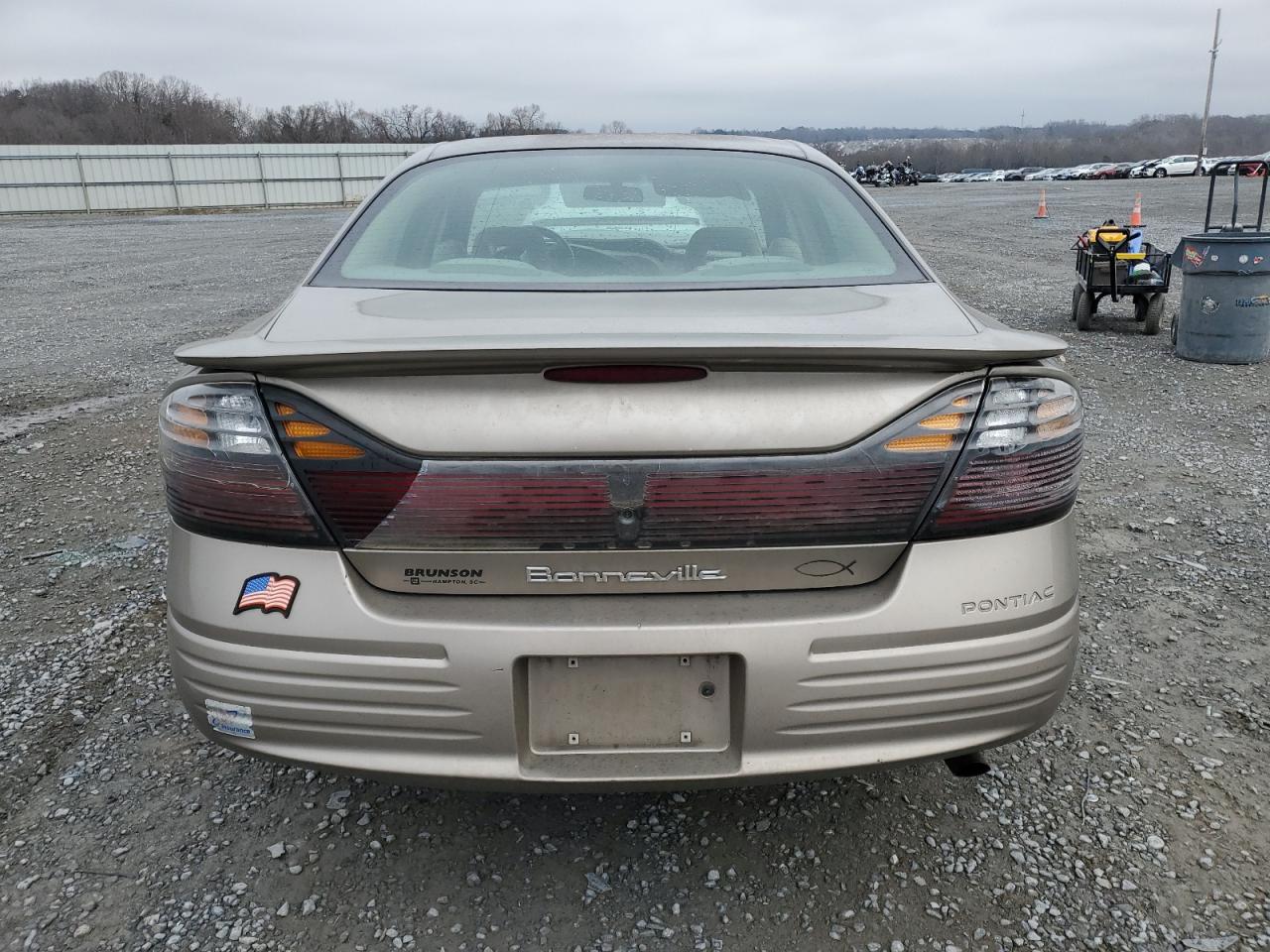 2002 Pontiac Bonneville - Image 6