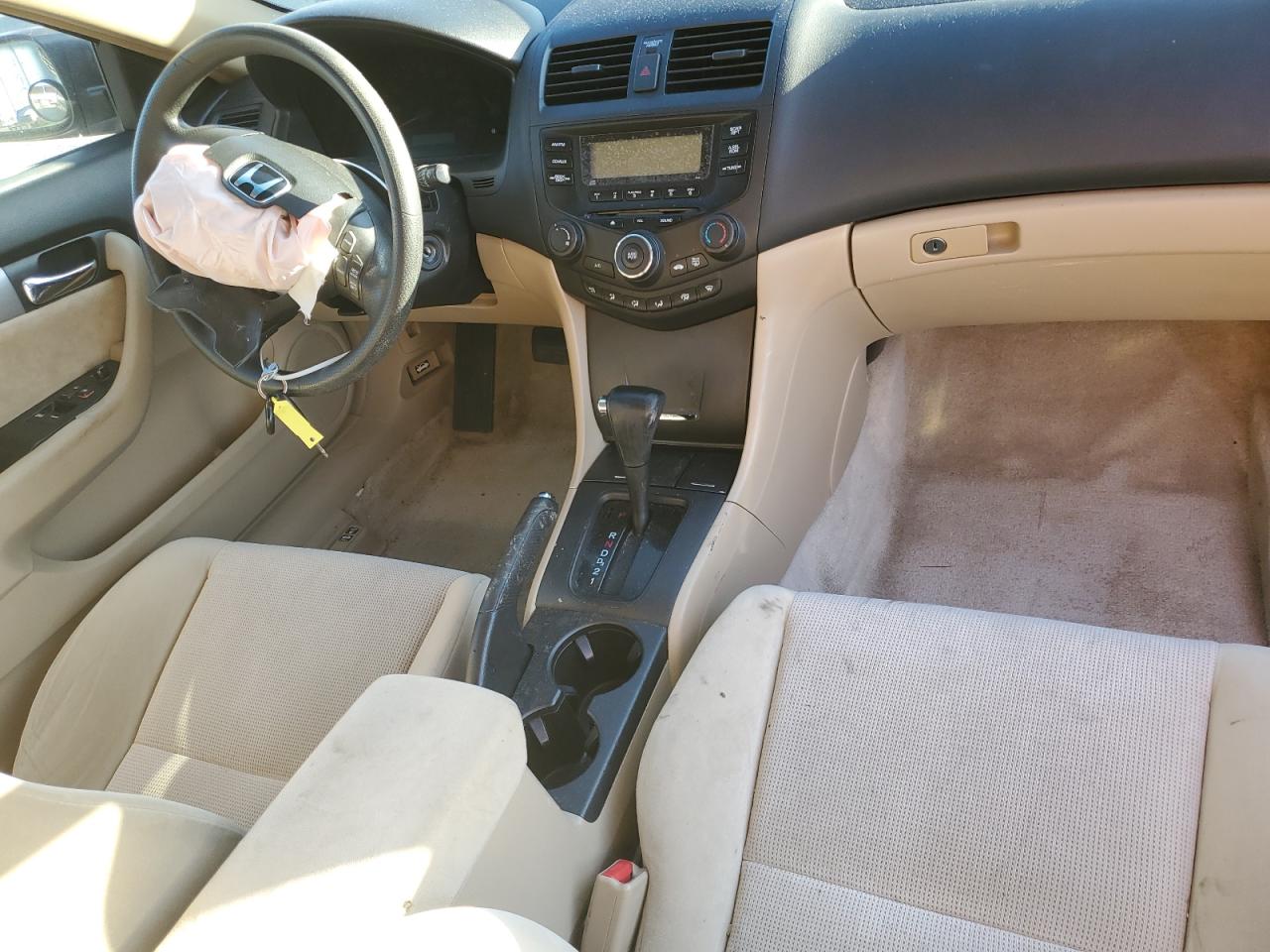 2005 Honda Accord - Image 8
