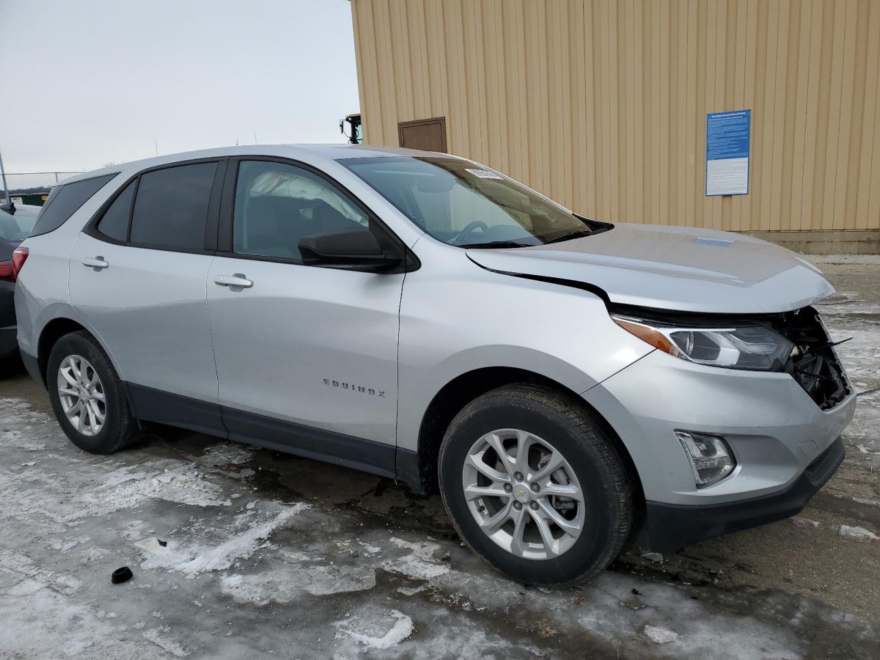 2021 Chevrolet Equinox - Image 4