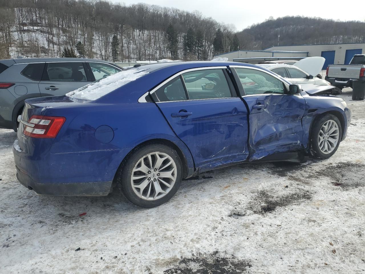 2013 Ford Taurus - Image 3