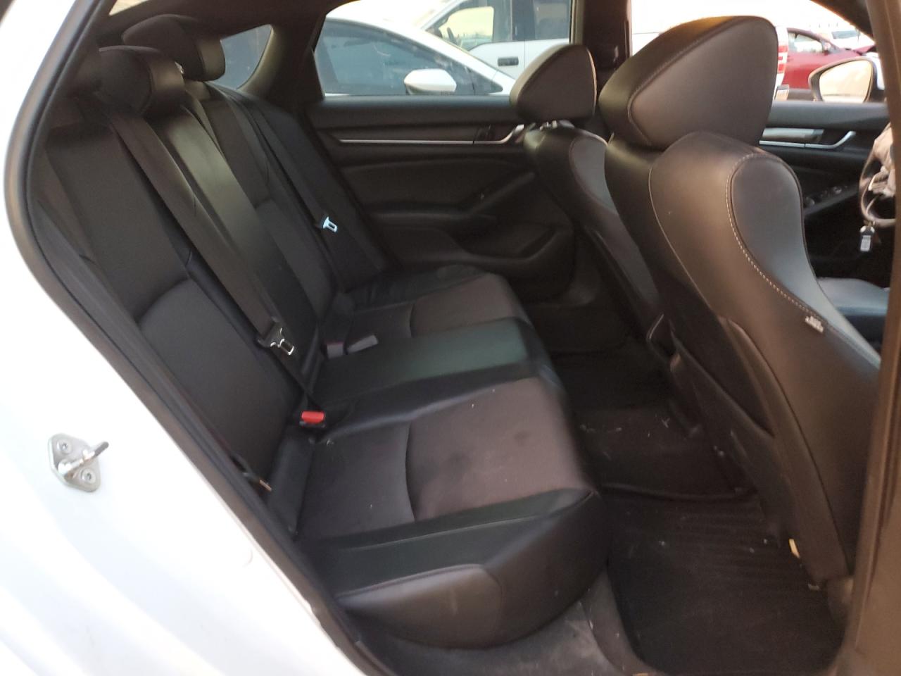 2018 Honda Accord - Image 10