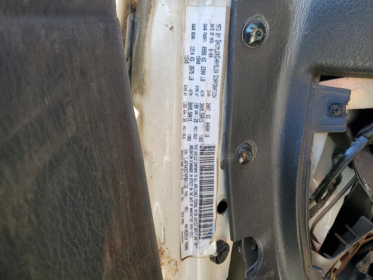 2004 Jeep Wrangler - Image 13