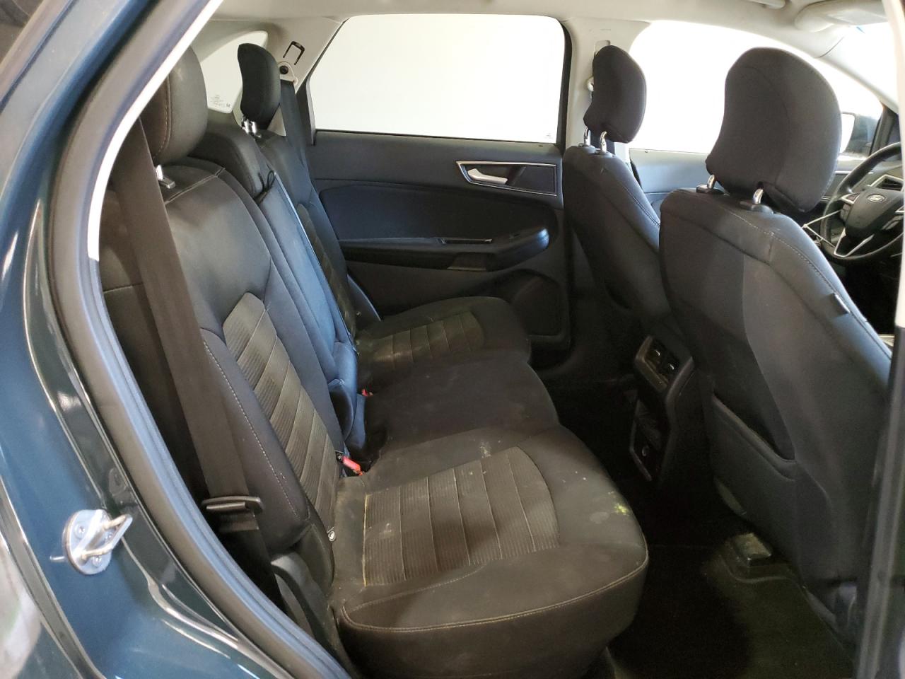 2016 Ford Edge - Image 11
