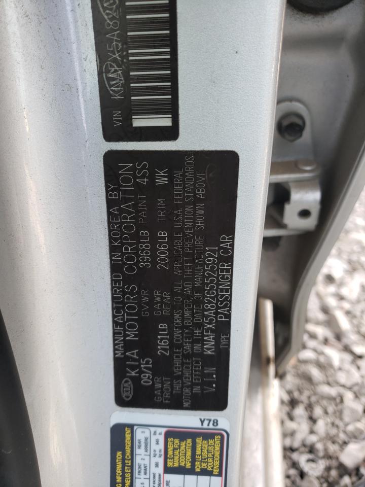 2016 Kia Forte - Image 12