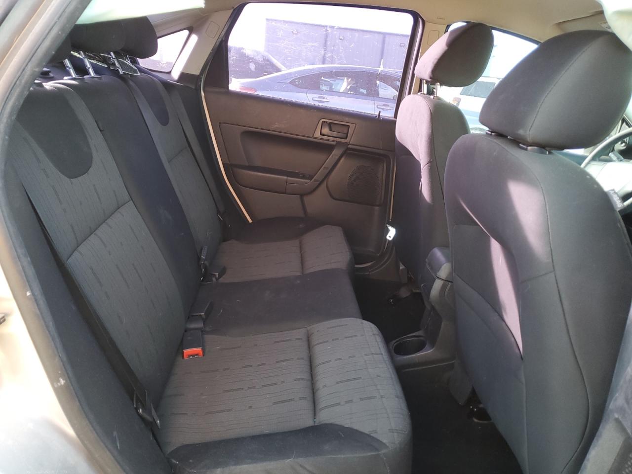 2009 Ford Focus - Image 10