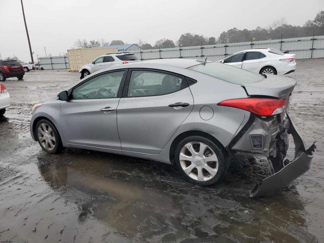 2012 Hyundai Elantra - Image 2