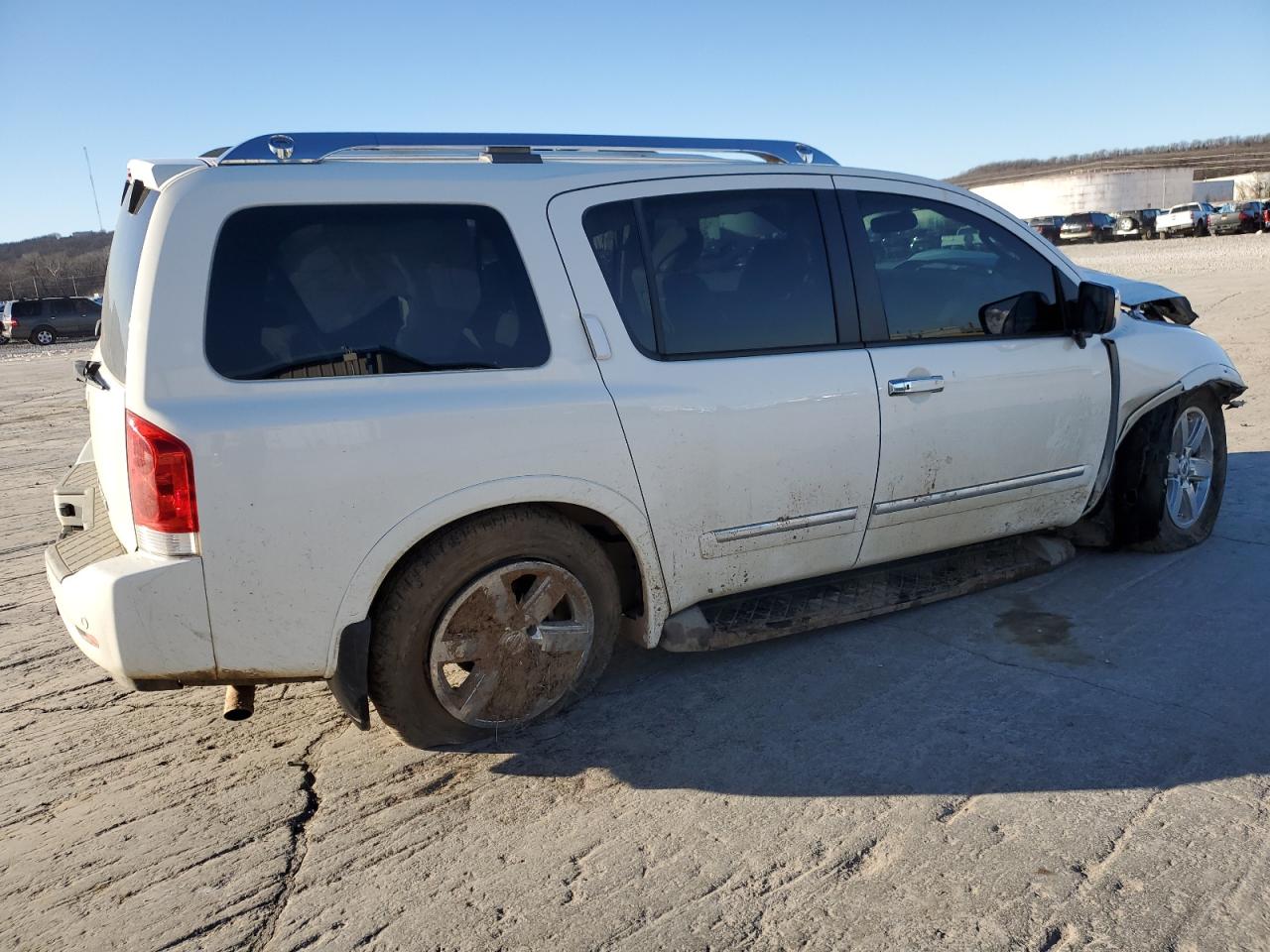 2010 Nissan Armada - Image 3