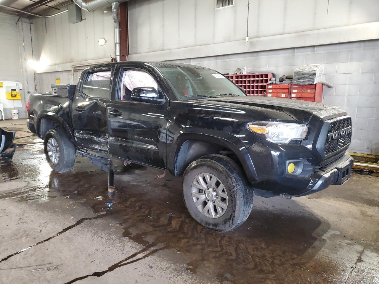 2019 Toyota Tacoma - Image 4