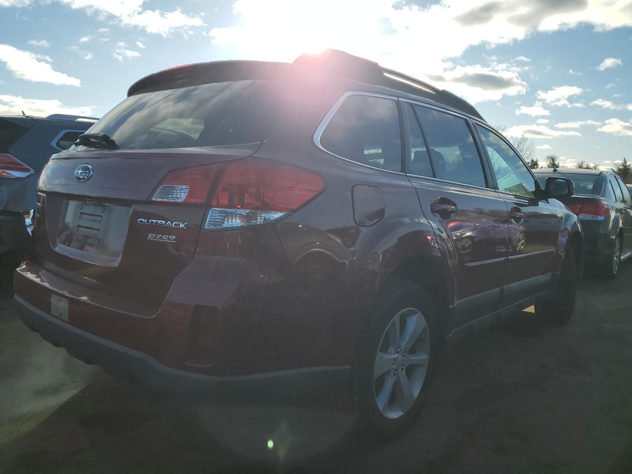 2014 Subaru Outback - Image 3