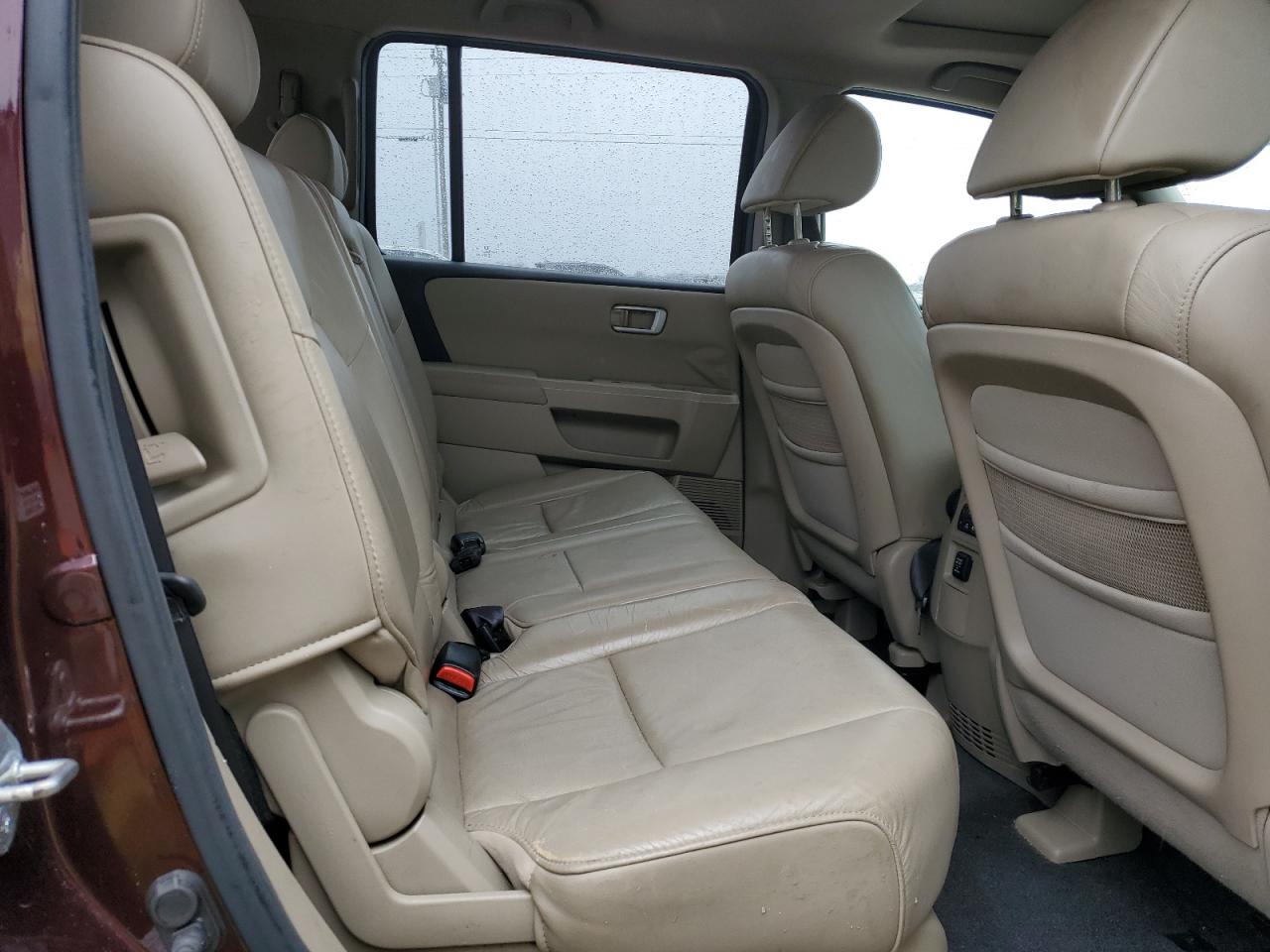 2010 Honda Pilot - Image 11
