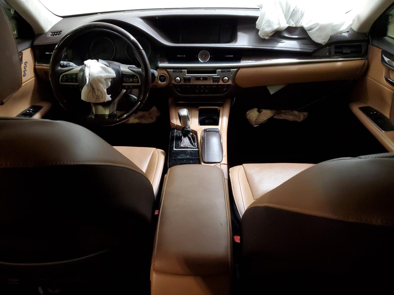 2017 Lexus ES - Image 8